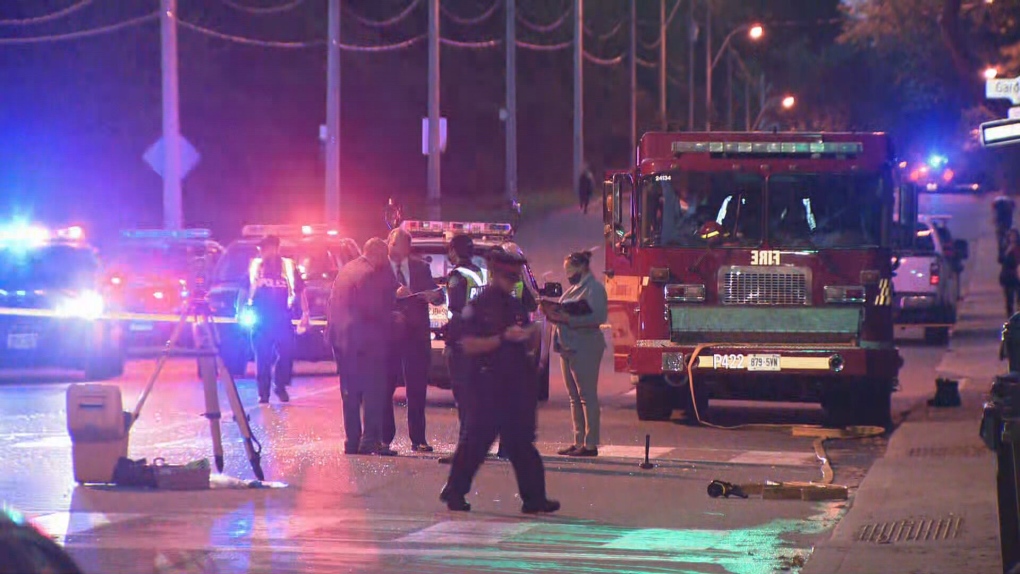 After a collision in Toronto, 2 people killed and 3 others injured