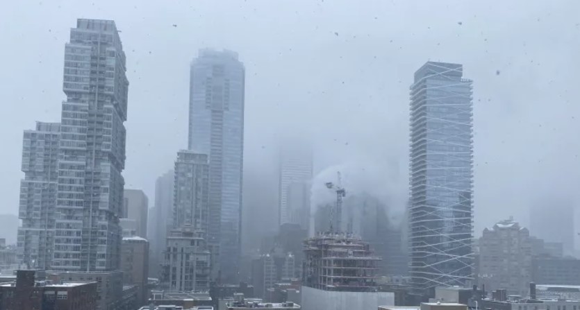 Extreme cold weather warning is still in effect in Toronto, with temperatures expected to drop to -30°F