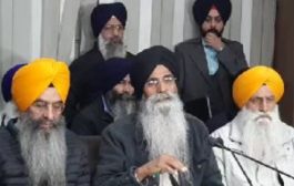 SGPC takes strict notice of barring Sikh employees wearing Kirpan from performing duty at Indian airports