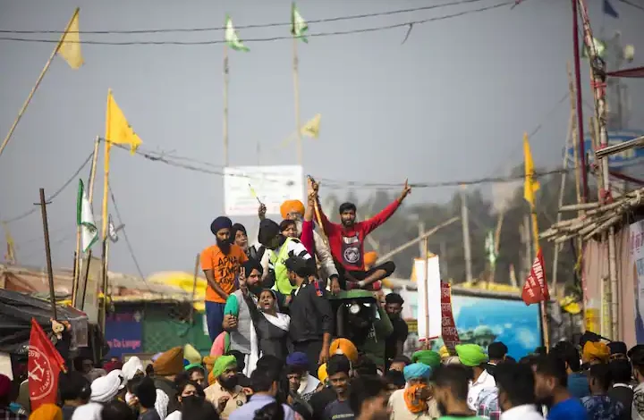 ਕਿਸਾਨ ਅਦੰਲੋਨ ਖਤਮ ਨਹੀਂ ਬਲਕਿ ਹੋਇਆ ਸਸਪੈਂਡ , ਕਿਸਾਨਾ ਦੀ ਇਤਿਹਾਸਕ ਜਿੱਤ, ਕਿਸਾਨ ਪਰਤਣਗੇ ਘਰਾ ਨੂੰ