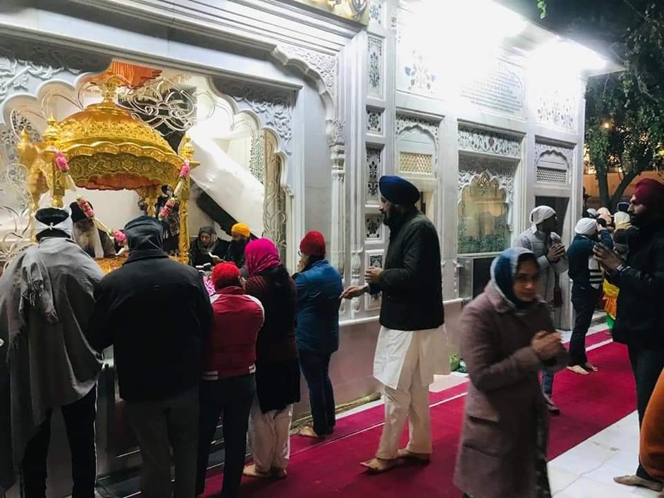 ਸ੍ਰੀ ਹਰਿਮੰਦਰ ਸਾਹਿਬ ਵਿਖੇ ਮੱਥਾ ਟੇਕਣ ਵਾਲੀਆਂ ਤਸਵੀਰਾਂ ਸਾਹਮਣੇ ਆਉਣ 'ਤੇ 'ਆਪ' ਨੇ ਚੰਨੀ ਸਰਕਾਰ ਦੀ ਮਜੀਠੀਆ ਨੂੰ ਗ੍ਰਿਫਤਾਰ ਨਾ ਕਰਨ 'ਤੇ ਕੀਤੀ ਨਿੰਦਾ