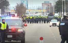 As the roadblock on Ambassador Bridge begins to dissipate, police make arrests