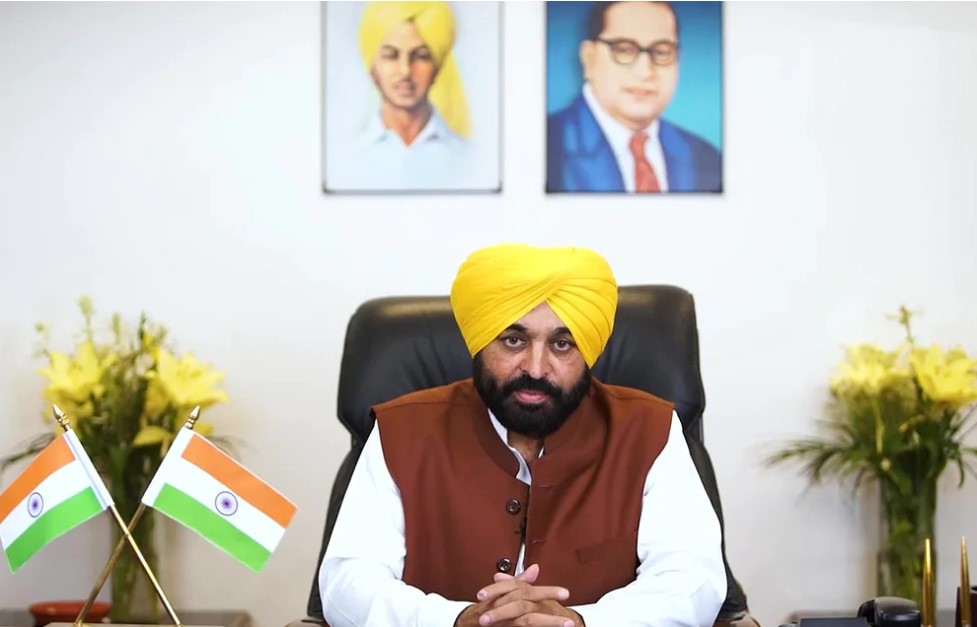 CM ਮਾਨ ਨੇ ਭਗਤ ਸਿੰਘ ਦੇ ਮੁੱਦੇ ਨੂੰ ਲੈ ਕੇ ਸਿਮਰਨਜੀਤ ਮਾਨ ‘ਤੇ ਸਾਧਿਆ ਨਿਸ਼ਾਨਾ