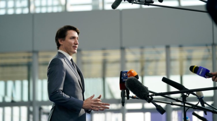 On next steps for Ukraine,Trudeau meets with NATO leaders