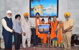 England MP S. Tanmanjeet Singh Dhesi pays obeisance at Sachkhand Sri Harmandar Sahib with his family members