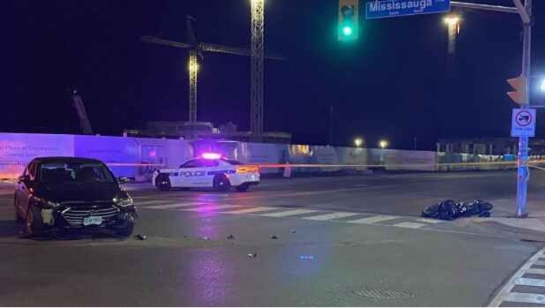 Mississauga: Motorcyclist seriously injured in vehicle collision