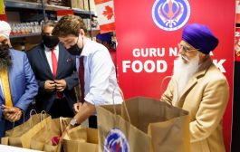 Canada PM Justin Trudeau helped pack some boxes at Guru Nanak Food Bank in Surrey