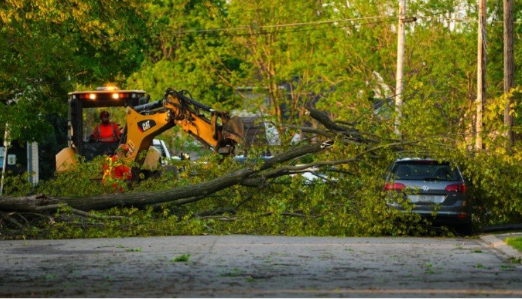 At least nine people dead in storm, many powerless