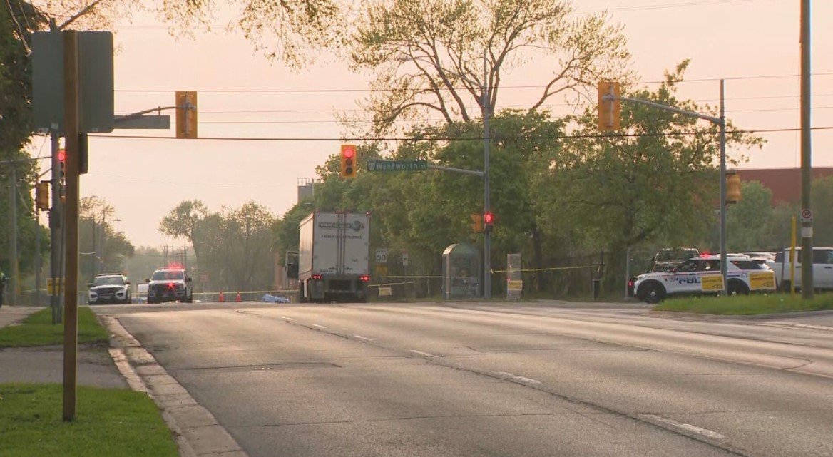 In Oshawa, cyclist died after collision