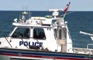 Toronto police rescue 8 people after boat capsizes in Lake Ontario