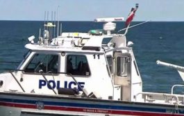 Toronto police rescue 8 people after boat capsizes in Lake Ontario