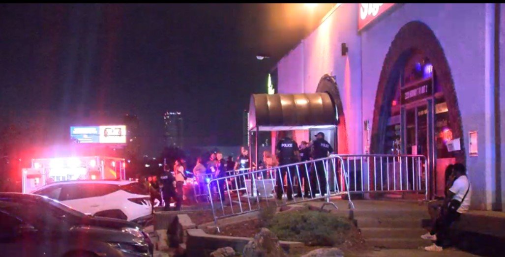 Shooting at a nightclub in Vaughan left 2 men dead and 1 woman injured