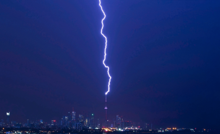 Thousands without power in Ontario after thunderstorms