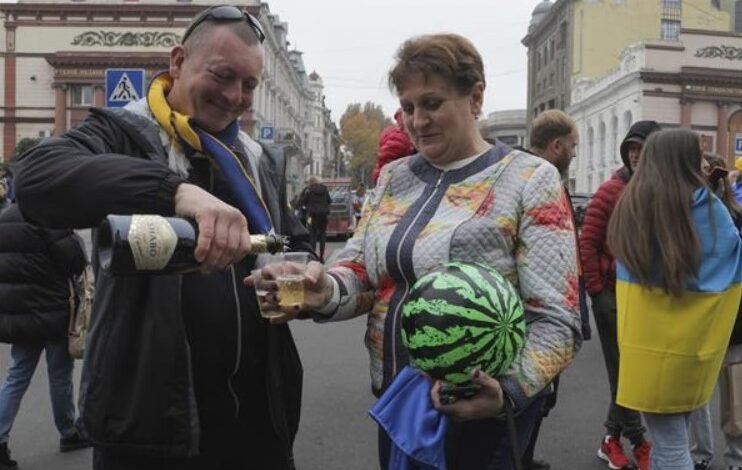 ਰੂਸੀ ਸੈਨਿਕਾਂ ਦੀ ਵਾਪਸੀ ਤੋਂ ਬਾਅਦ ਯੂਕਰੇਨੀ ਪੁਲਿਸ, ਟੀਵੀ ਪ੍ਰਸਾਰਣ ਦੀ ਖੇਰਸਨ ਸ਼ਹਿਰ ‘ਚ ਵਾਪਸੀ