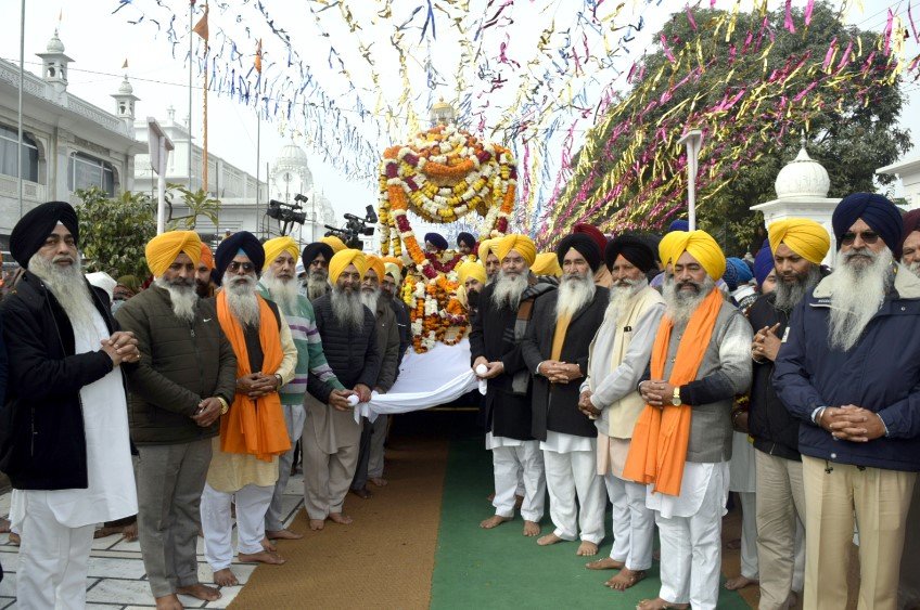 ਸ੍ਰੀ ਗੁਰੂ ਗੋਬਿੰਦ ਸਿੰਘ ਜੀ ਦੇ ਪ੍ਰਕਾਸ਼ ਦਿਹਾੜੇ ਸਬੰਧੀ ਸ੍ਰੀ ਅਕਾਲ ਤਖ਼ਤ ਸਾਹਿਬ ਤੋਂ ਸਜਾਇਆ ਨਗਰ ਕੀਰਤਨ