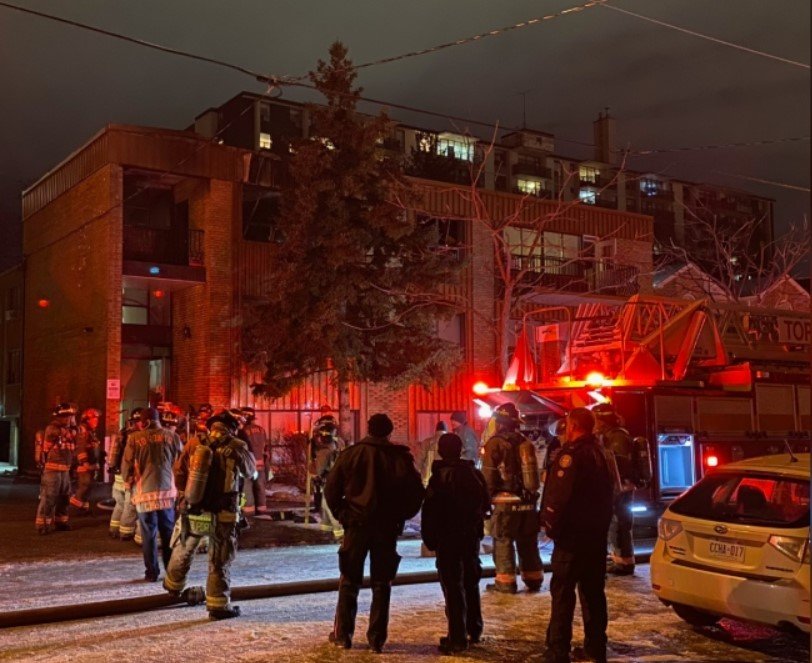 East York:  ਅਪਾਰਟਮੈਂਟ ਬਿਲਡਿੰਗ ‘ਚ ਅੱਗ ਲੱਗਣ ਕਾਰਨ ਦੋ ਜ਼ਖ਼ਮੀ