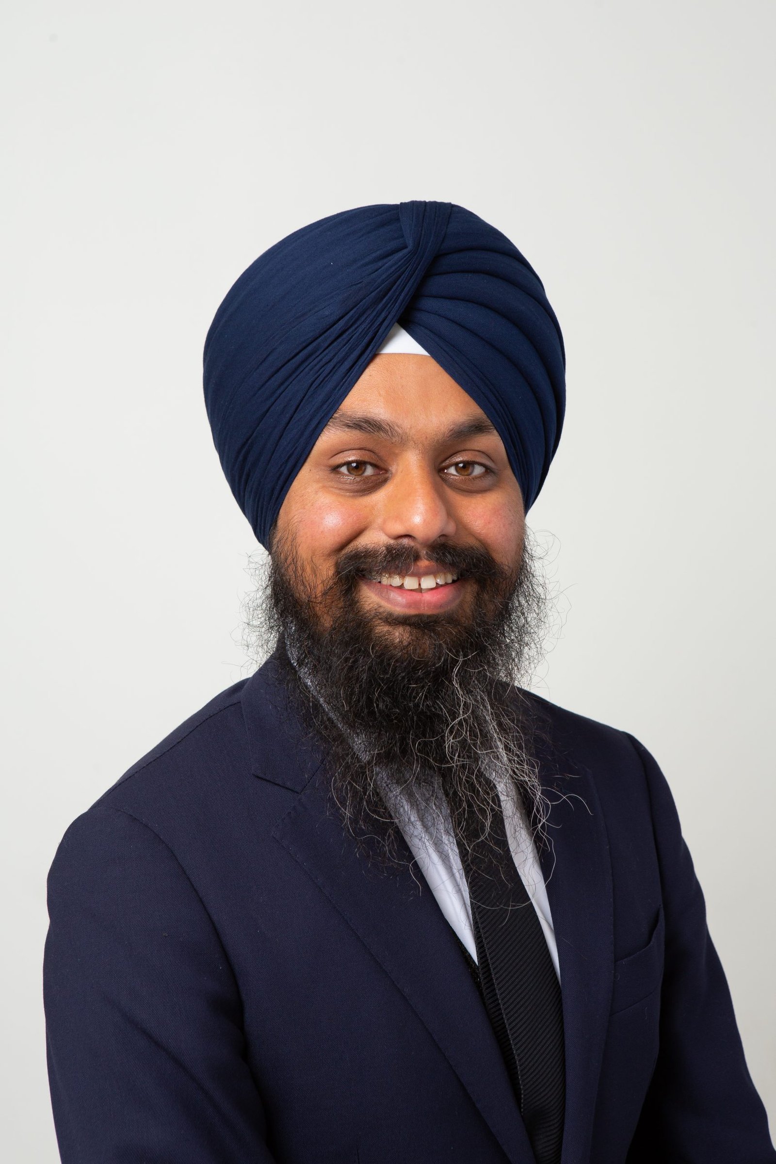ਕੈਨੇਡੀਅਨ ਸਿੱਖਿਆ ਸੰਸਥਾਵਾਂ ਨੂੰ ਧੋਖੇਬਾਜ਼ ਏਜੰਟਾਂ ਨਾਲ ਕੰਨਟਰੈਕਟ ਕਰਨੇ ਚਾਹੀਦੇ ਨੇ ਰੱਦ: BIC