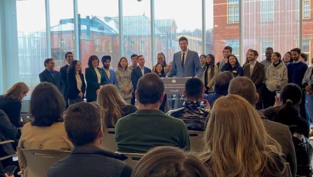 ਵਰਕ ਪਰਮਿਟ ਦੀ ਮਿਆਦ ਮੁੱਕਣ ਵਾਲਿਆਂ ਨੂੰ18 ਮਹੀਨਿਆਂ ਦਾ ਹੋਰ ਪਰਮਿਟ ਮਿਲੇਗਾ