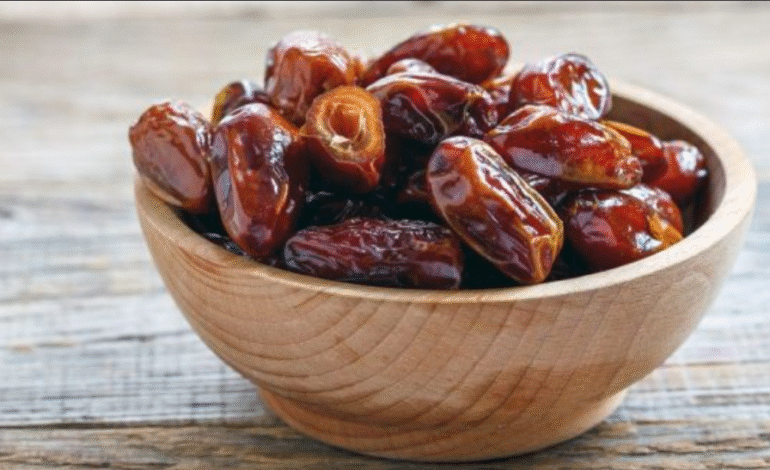 ਖਜੂਰ ਖਾਣ ਨਾਲ ਹੁੰਦੇ ਨੇ ਕਈ ਫਾਈਦੇ