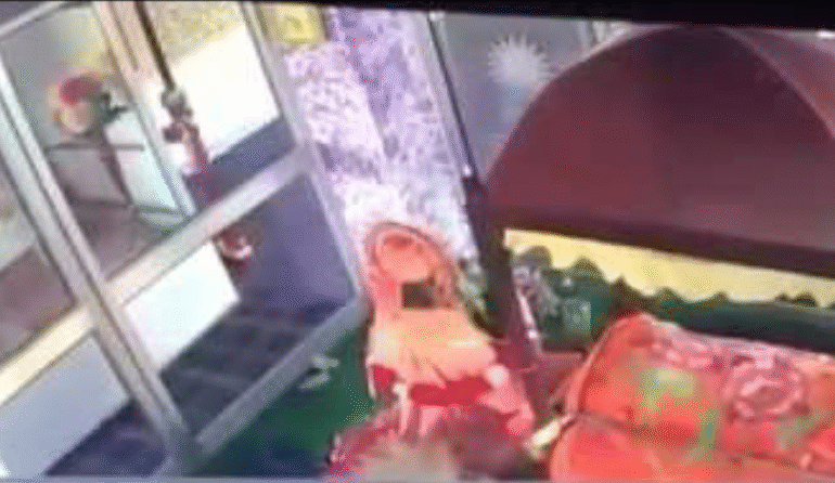 ਪਿੰਡ ਸਦਾਰੰਗ ਨੇੜੇ ਮਹਿਤਾ ਚੌਂਕ ਵਿਖੇ ਇਕ ਬੱਚੇ ਵੱਲੋਂ ਸ੍ਰੀ ਗੁਰੂ ਗ੍ਰੰਥ ਸਾਹਿਬ ਜੀ ਦੇ ਸਰੂਪ ਦੀ ਬੇਅਦਬੀ