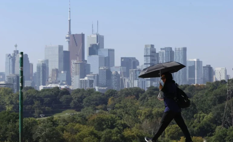 ਟੋਰਾਂਟੋ ‘ਚ ਇਸ ਹਫਤੇ ਗੰਭੀਰ ਗਰਮੀ ਅਤੇ ਨਮੀ ਨਾਲ ਵਾਧੂ ਹਵਾ ਪ੍ਰਦੂਸ਼ਣ ਦੇ ਉਚੇ ਆਂਕੜੇ