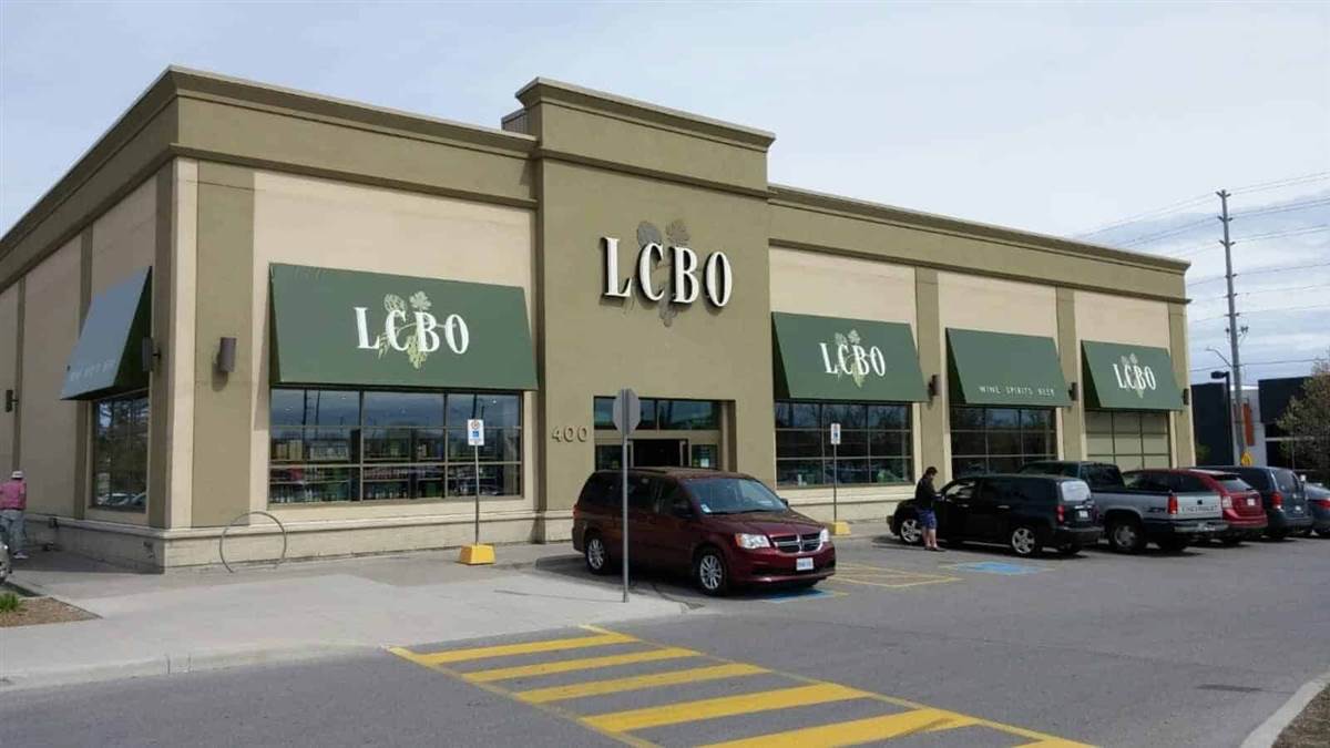 ਓਨਟਾਰੀਓ ਦੇ LCBO ਸਟੋਰ ਦੋ ਹਫ਼ਤਿਆਂ ਲਈ ਬੰਦ, ਕਰਮਚਾਰੀ ਹੜਤਾਲ 'ਤੇ