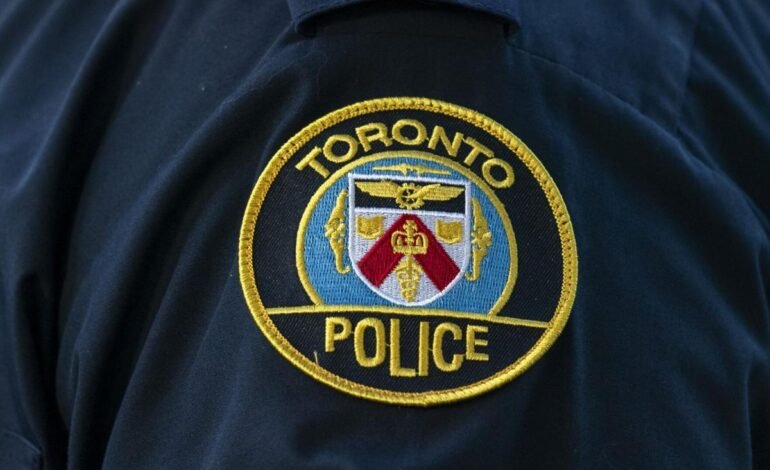 ਟੋਰਾਂਟੋ ਪੁਲਿਸ ਅਧਿਕਾਰੀ ‘ਤੇ ਸਟੋਰ ਤੋਂ ਸ਼ਰਾਬ ਚੋਰੀ ਦੇ ਦੋਸ਼ ਲਗਾਏ
