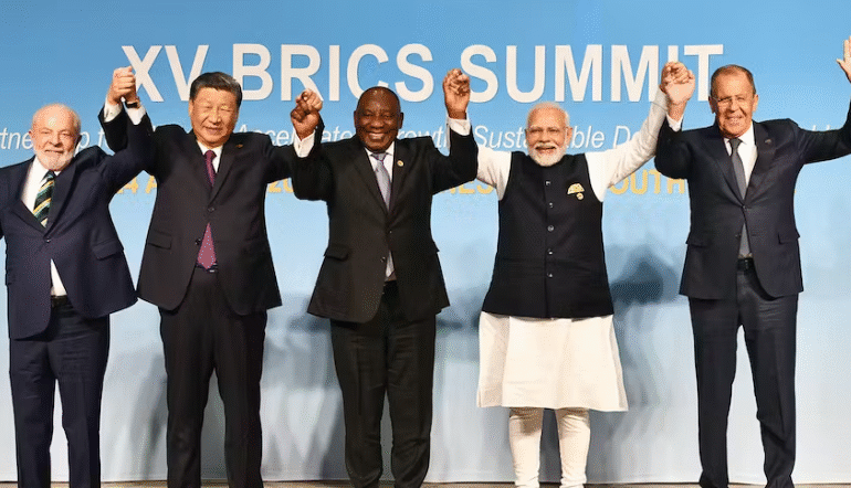 ਭਾਰਤ, ਚੀਨ ਅਤੇ ਰੂਸ ਦੀ ਤਾਕਤਵਰ ਤਿਕੜੀ: ਬ੍ਰਿਕਸ ਦੇ ਵੱਧਦੇ ਪ੍ਰਭਾਵ ਨੇ ਅਮਰੀਕਾ ਅਤੇ ਯੂਰਪੀ ਸਹਿਯੋਗੀਆਂ ਨੂੰ ਚਿੰਤਾ ਵਿੱਚ ਪਾਇਆ