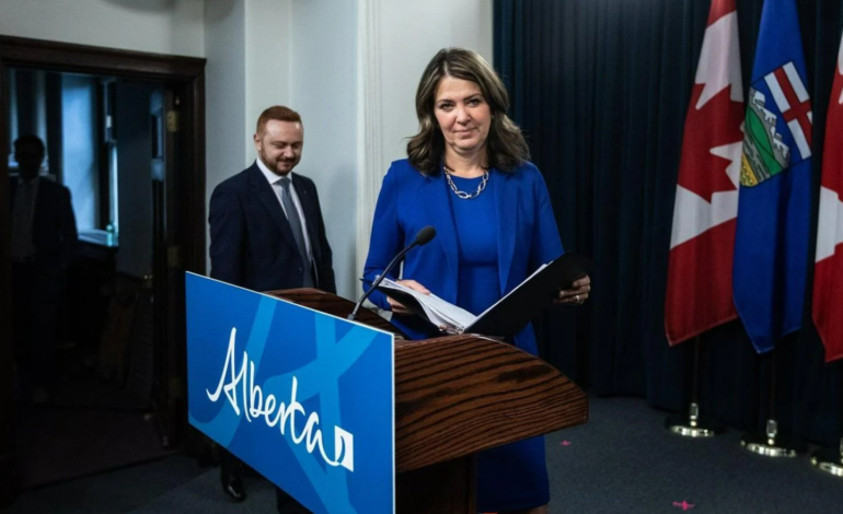 ਅਲਬਰਟਾ ਸਰਕਾਰ ਫਿਰ ਲਿਆ ਰਹੀ ਹੈ ਵਿਵਾਦਿਤ ਕਾਨੂੰਨ, Notwithstanding Clause ਦਾ ਸਹਾਰਾ |