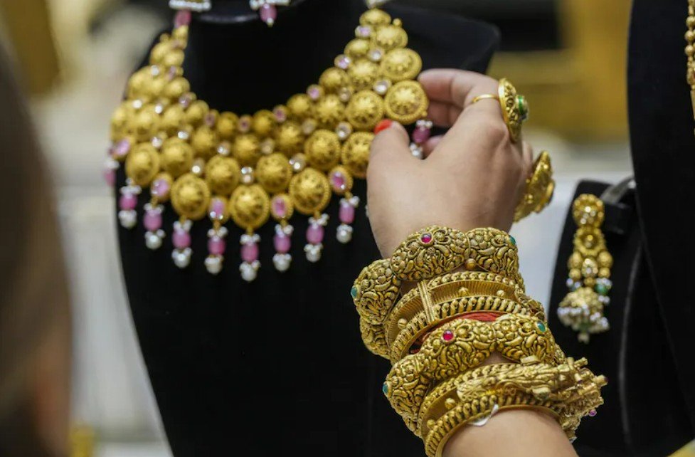 Gold Purchase: ਕੇਂਦਰੀ ਬਜਟ ਤੋਂ ਪਹਿਲਾਂ ਸੋਨਾ ਖਰੀਦਣ ਵਾਲਿਆਂ ਲਈ ਮਹੱਤਵਪੂਰਨ ਅਪਡੇਟ !