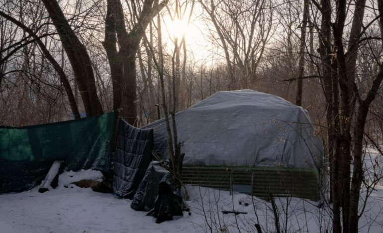 ਕੜਾਕੇ ਦੀ ਠੰਢ ਵਿੱਚ ਜਾਨਾਂ ਜਾ ਸਕਦੀਆਂ ਹਨ: ਟੋਰਾਂਟੋ ਨੇ ਸ਼ੈਲਟਰਾਂ ਨੂੰ ਕਿਸੇ ਨੂੰ ਵੀ ਨਾ ਮੋੜਣ ਦੇ ਹੁਕਮ ਦਿੱਤੇ |