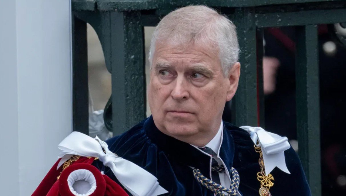 ਬ੍ਰਿਟੇਨ ਸਰਕਾਰ ਵੱਲੋਂ Andrew ਨੂੰ ਰਾਇਲ ਉਤਰਾਧਿਕਾਰੀ ਸੂਚੀ ਤੋਂ ਹਟਾਉਣ ਦੀ ਤਿਆਰੀ |