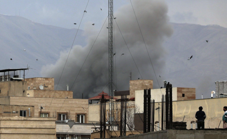 ਇਜ਼ਰਾਈਲ ਵੱਲੋਂ ਇਰਾਨ ਦੇ ਤੇਲ ਡਿਪੂਆਂ ‘ਤੇ ਹਵਾਈ ਹਮਲੇ, ਤੇਹਰਾਨ ਨੇੜੇ ਅੱਗ ਤੇ ਹਫ਼ੜਾ-ਦਫ਼ੜੀ |