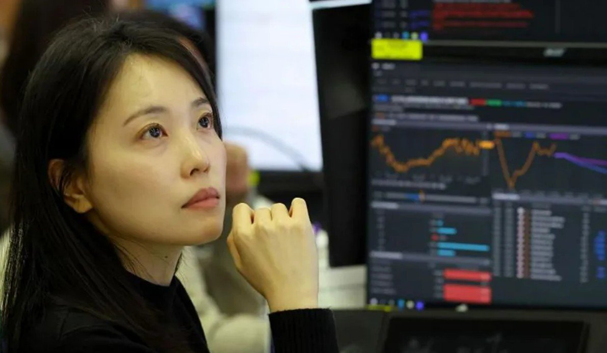 ਟਰੰਪ ਦੇ ਐਲਾਨ ਨਾਲ ਤੇਲ ਦੀਆਂ ਕੀਮਤਾਂ ‘ਚ ਵੱਡੀ ਗਿਰਾਵਟ, ਸਟਾਕ ਮਾਰਕੀਟ ਚੜ੍ਹੀ |